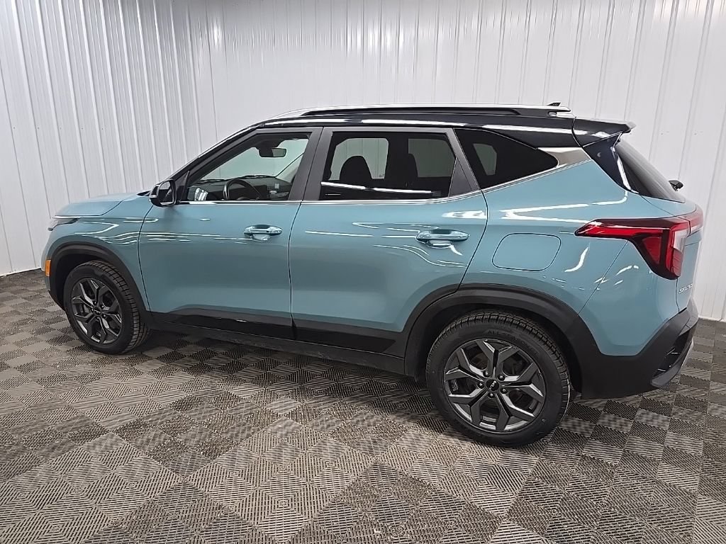 Used 2024 Kia Seltos S AWD/4WD image 4