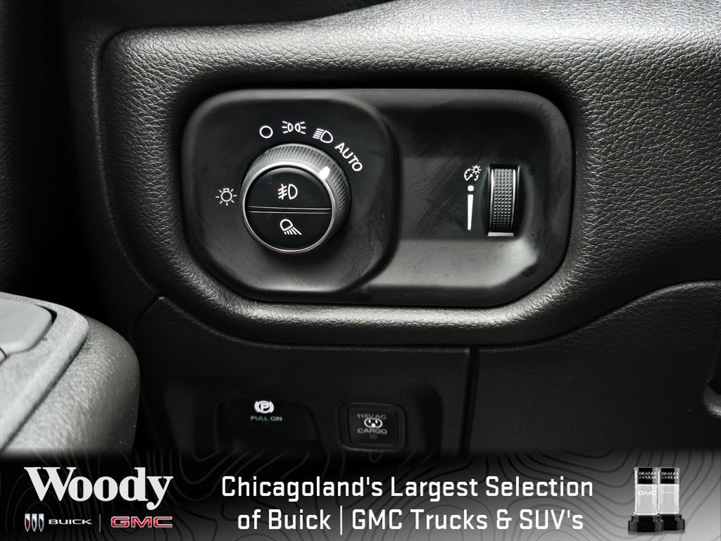 Used 2025 RAM 1500 Classic Warlock image 16