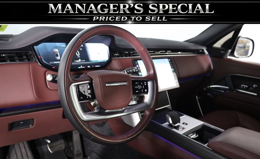 Used 2025 Land Rover Range Rover SE AWD/4WD image 32