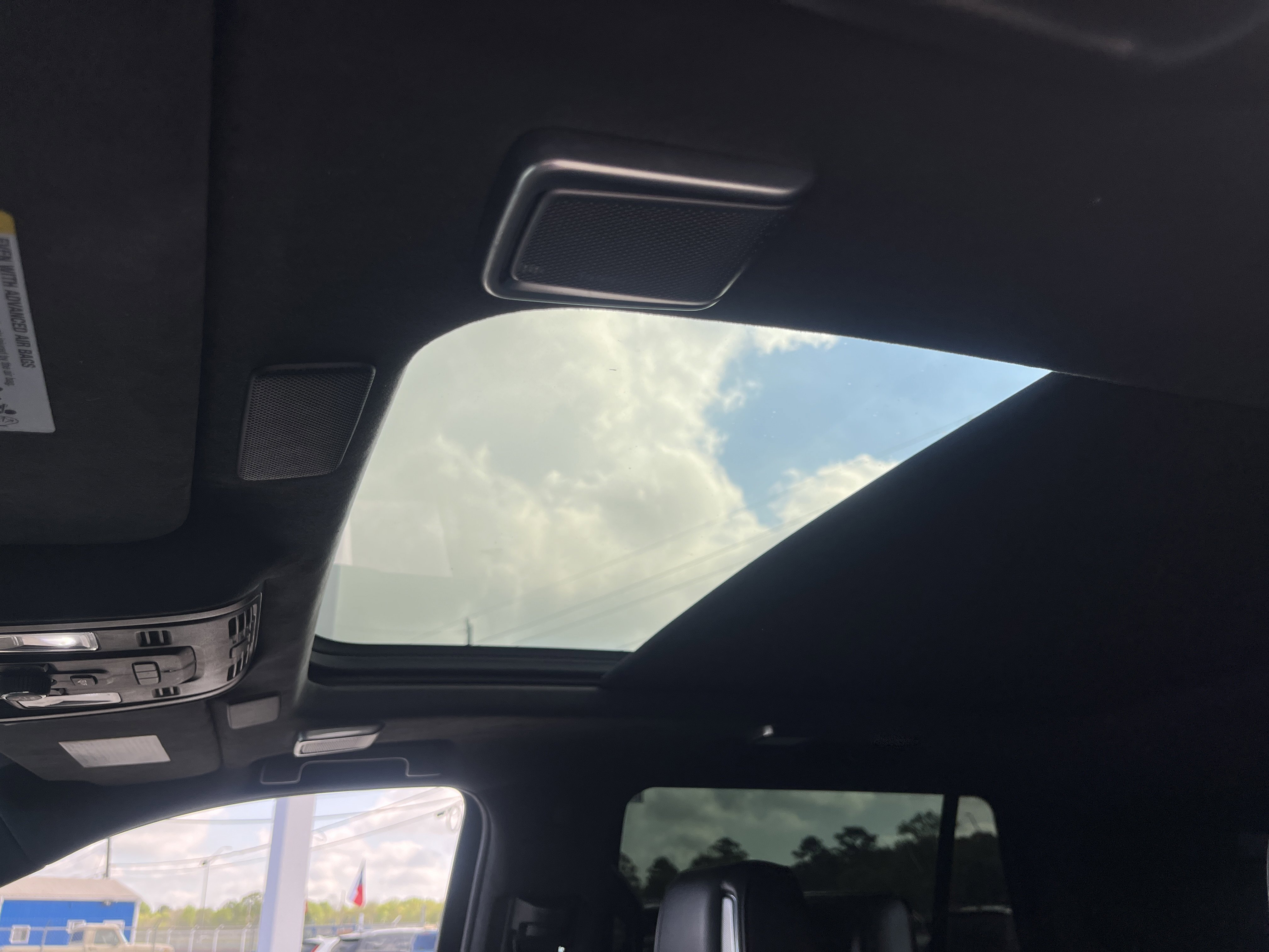 Used 2023 Cadillac Escalade Sport Platinum w/ LPO, ONYX Package image 37