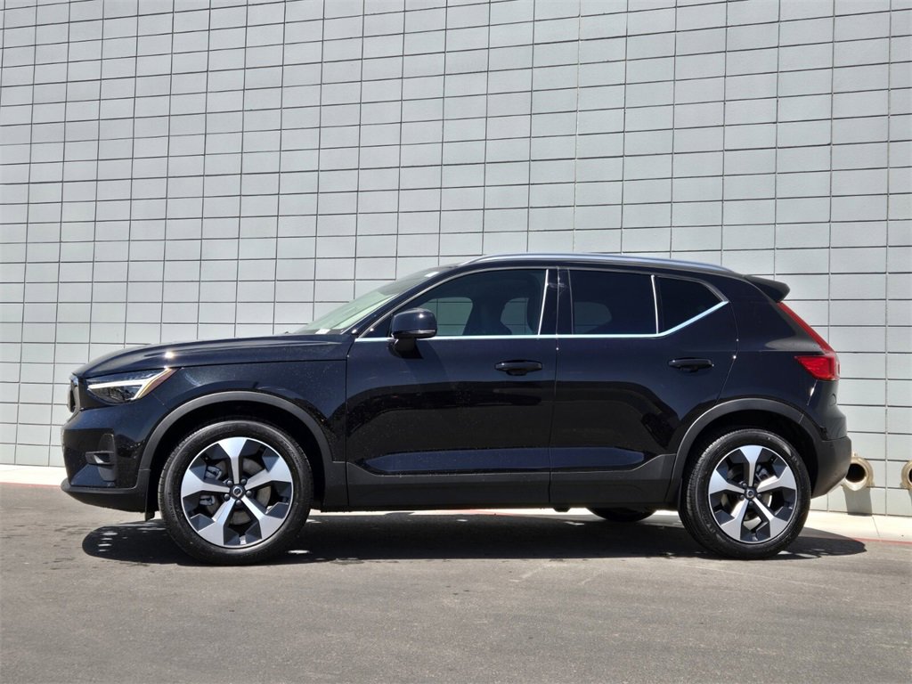 New 2025 Volvo XC40 B5 Plus w/ Protection Package Premier image 2