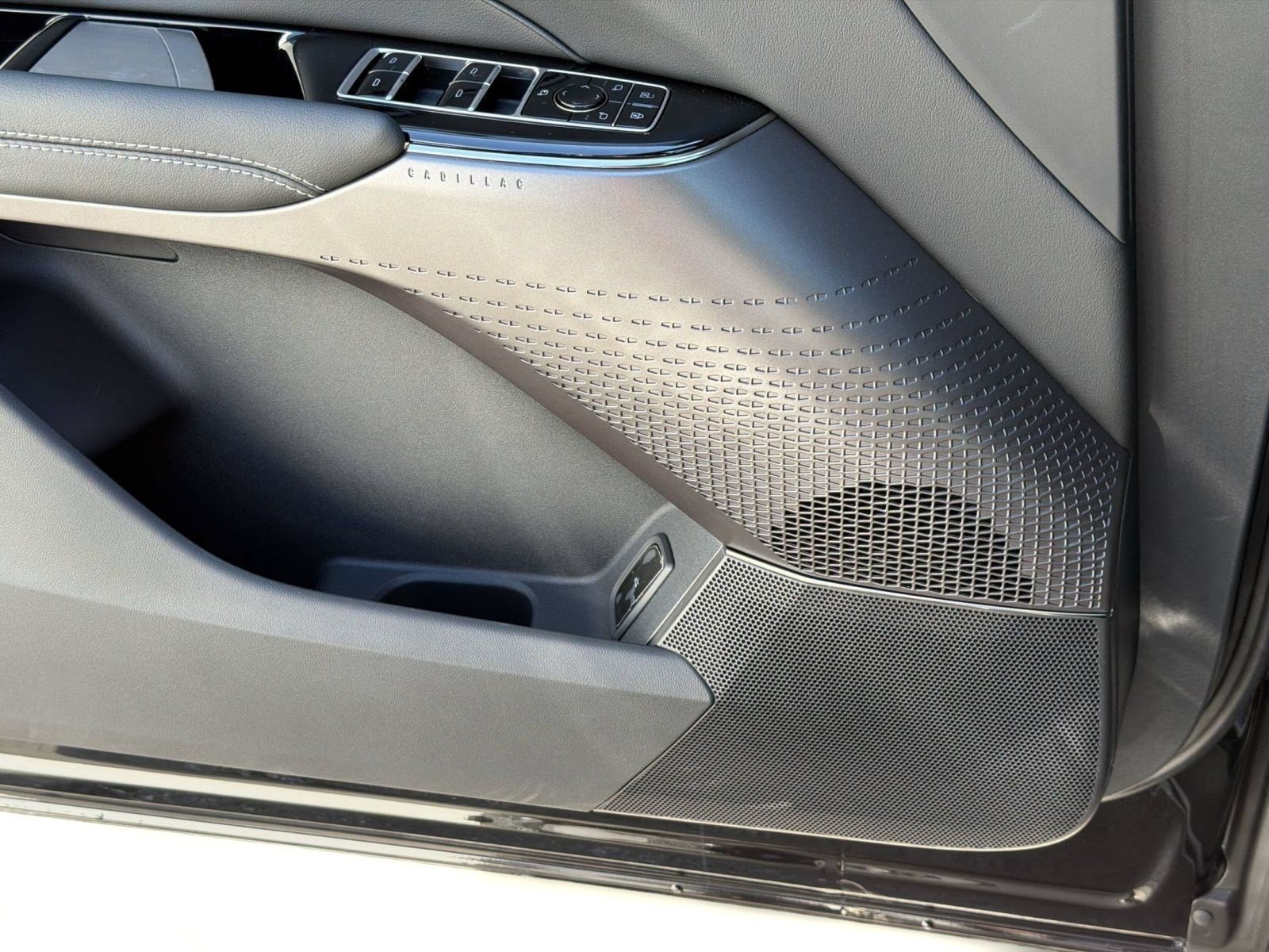 New 2027 Cadillac Lyriq Sport RWD image 27