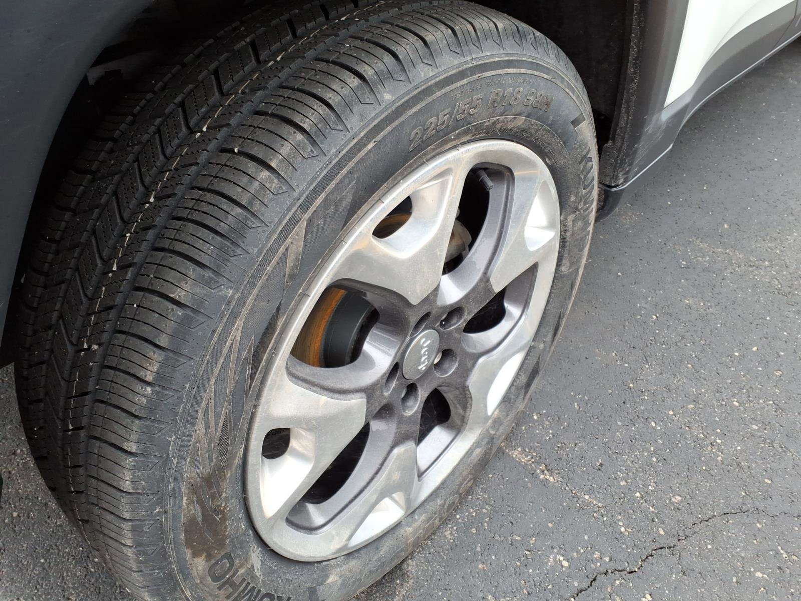 Used 2021 Jeep Compass Limited image 29