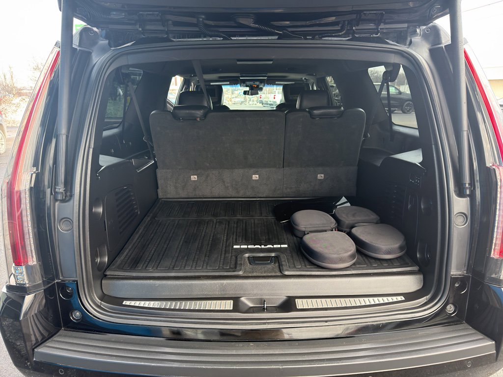 Used 2019 Cadillac Escalade ESV Platinum image 10
