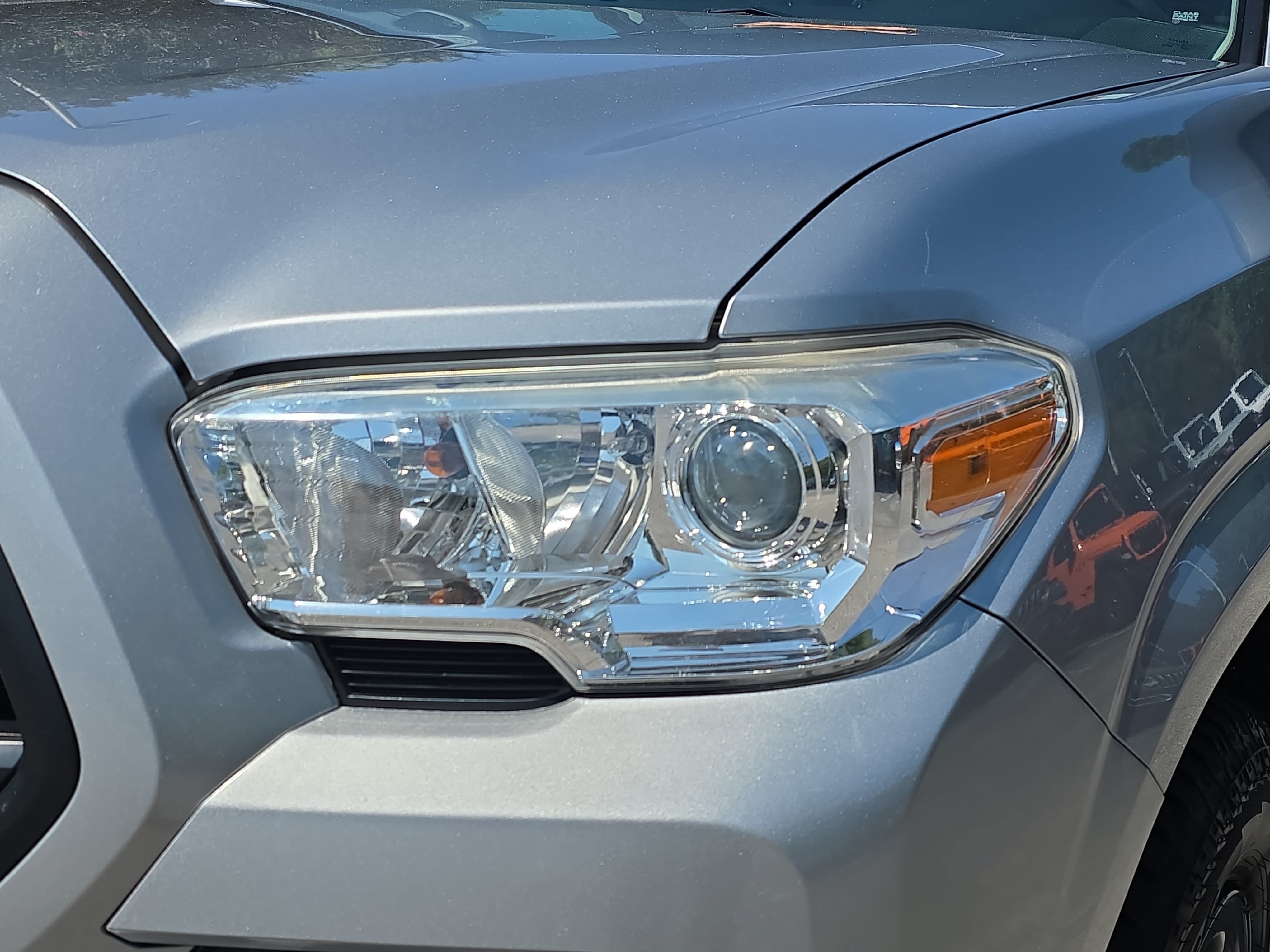 Used 2019 Toyota Tacoma SR w/ SR Convenience Package RWD image 28