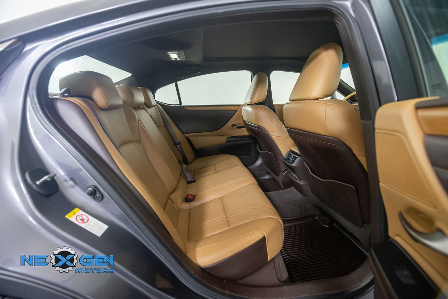 Used 2019 Lexus ES 350 w/ Accessory Package FWD image 37