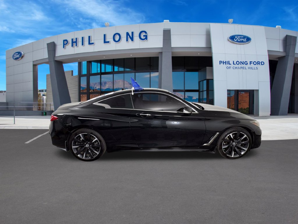 Used 2017 INFINITI Q60 2.0t w/ Premium Plus Package 2.0T AWD/4WD image 6