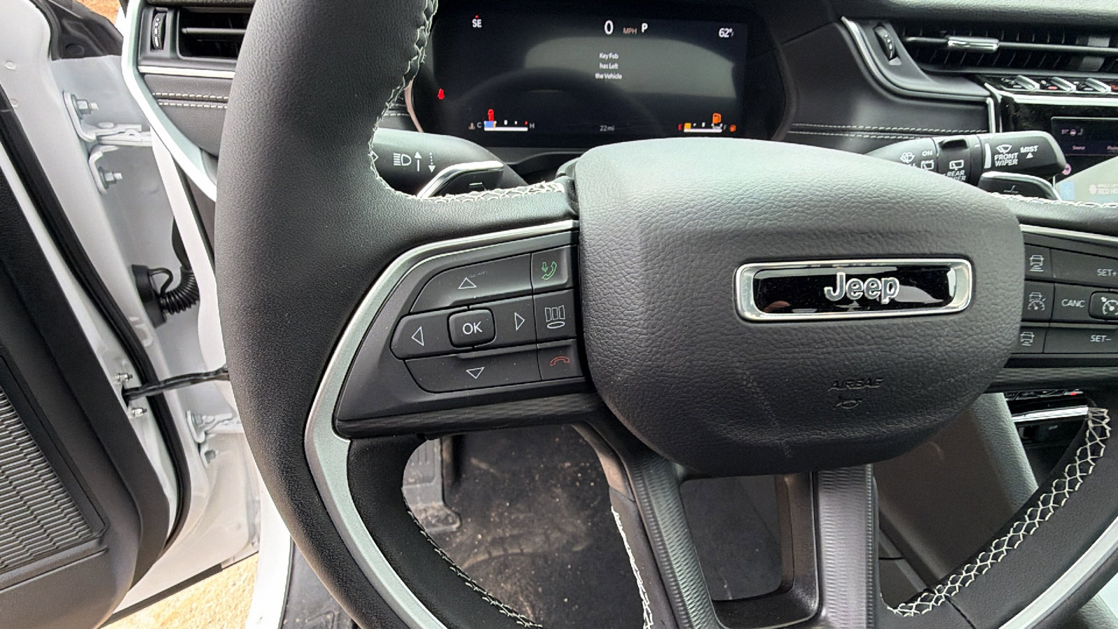 New 2026 Jeep Grand Cherokee Laredo X image 23