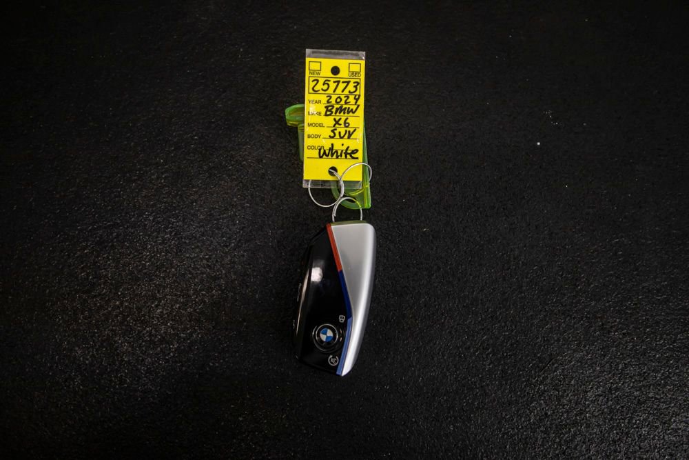 Used 2024 BMW X6 xDrive40i w/ Parking Assistance Package image 51