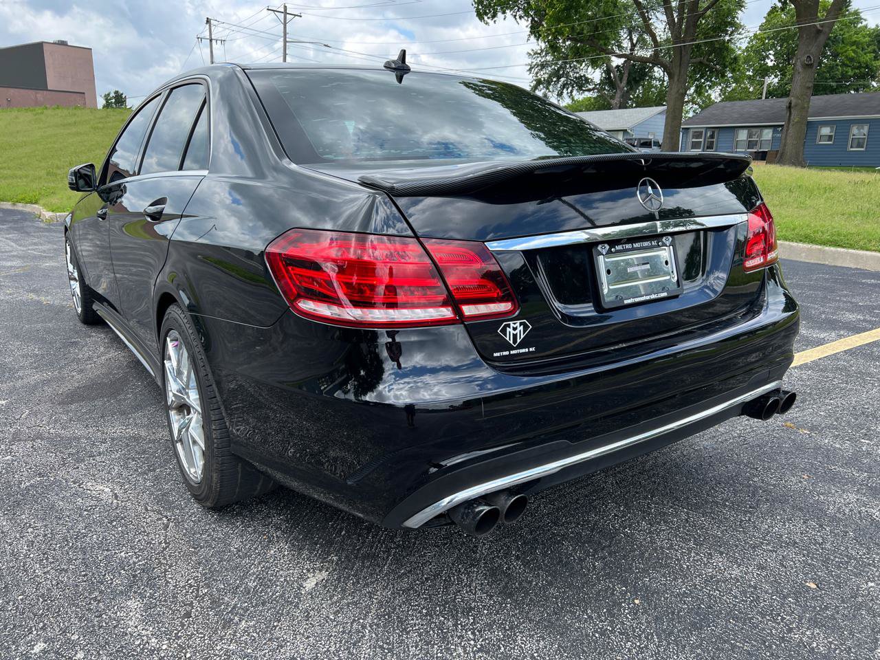 Used 2016 Mercedes-Benz E 350 Sedan w/ Premium Package image 3