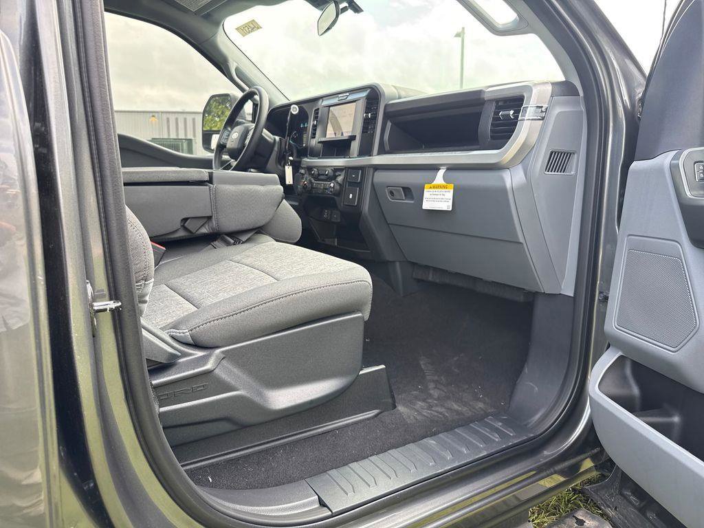 New 2026 Ford F250 XL w/ STX Appearance Package AWD/4WD image 53