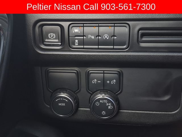 Used 2024 Chevrolet Suburban Premier RWD image 33