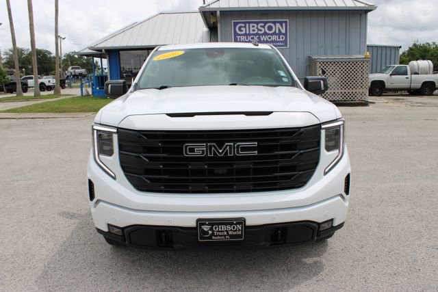 Used 2024 GMC Sierra 1500 Elevation w/ Elevation Premium Package AWD/4WD image 2