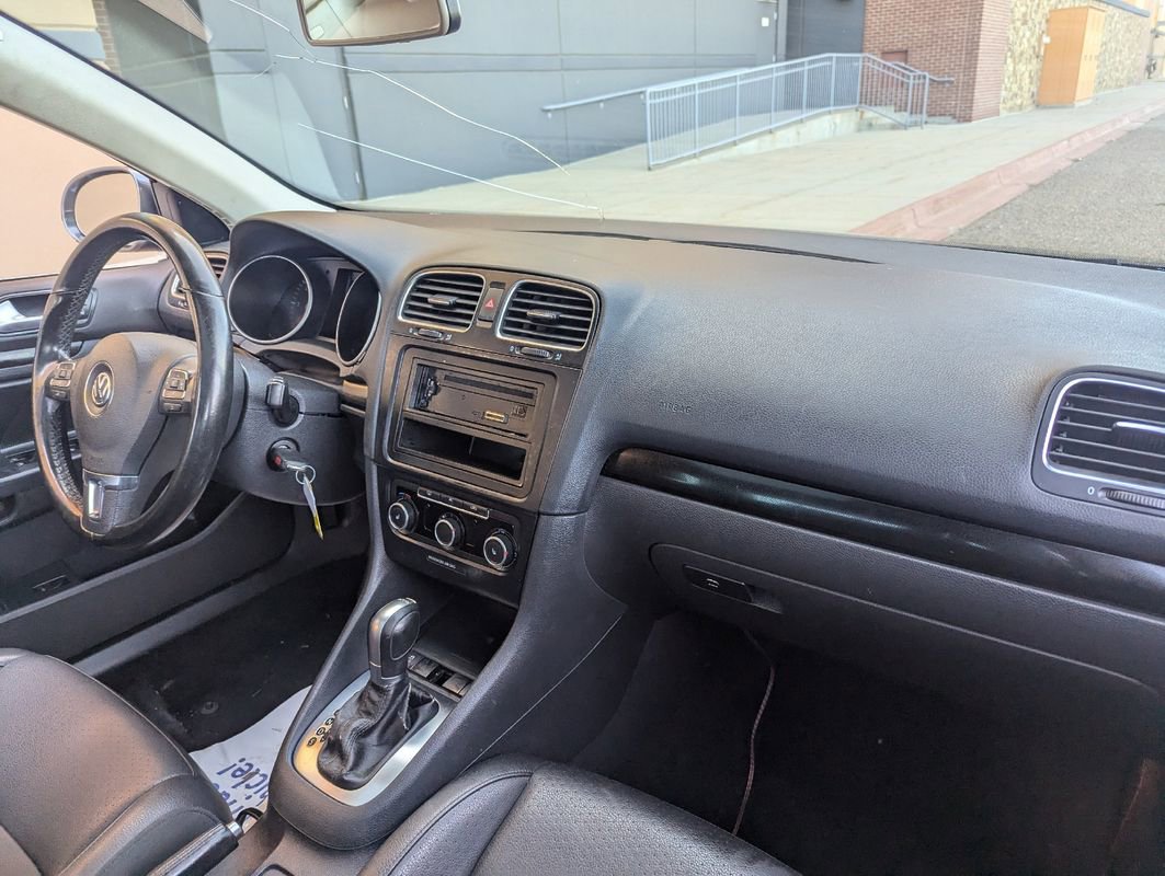 Used 2011 Volkswagen Jetta TDI image 24