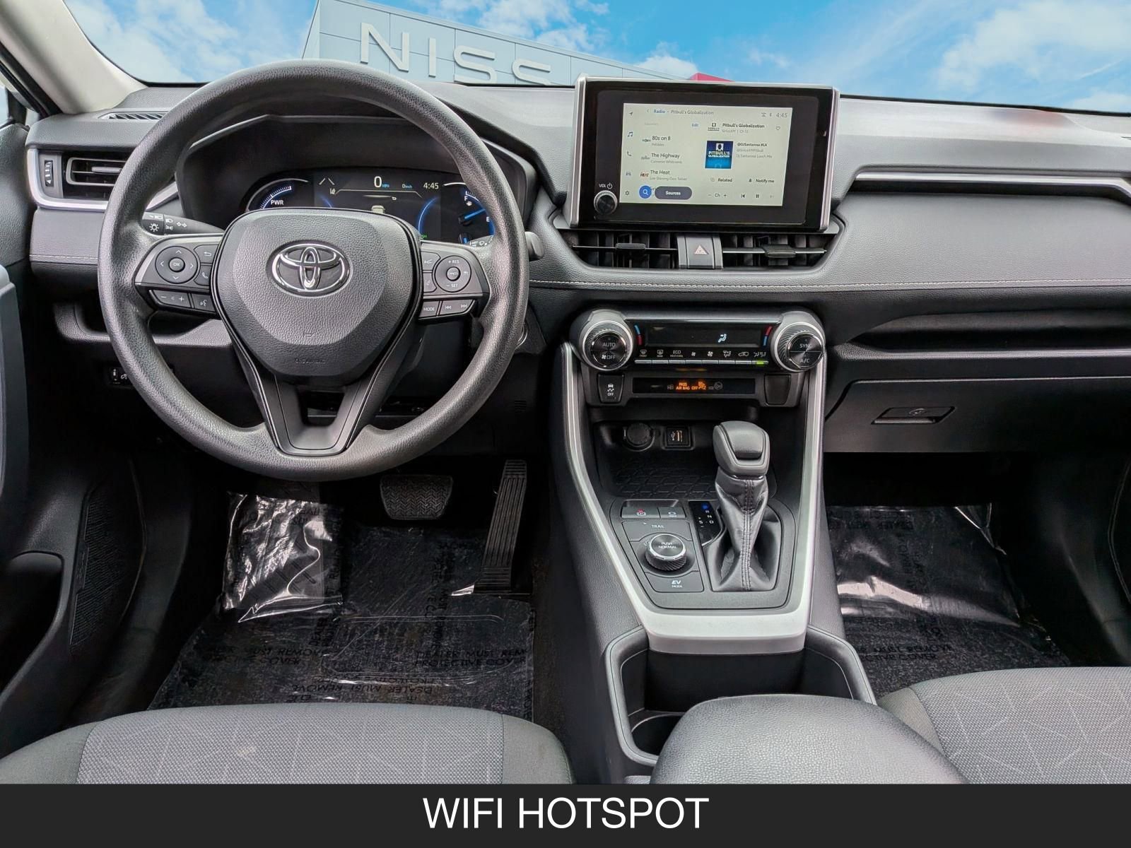 Used 2025 Toyota RAV4 XLE image 14