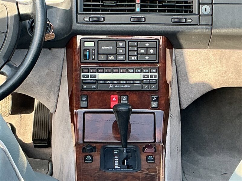 Used 1990 Mercedes-Benz 500 SL image 27