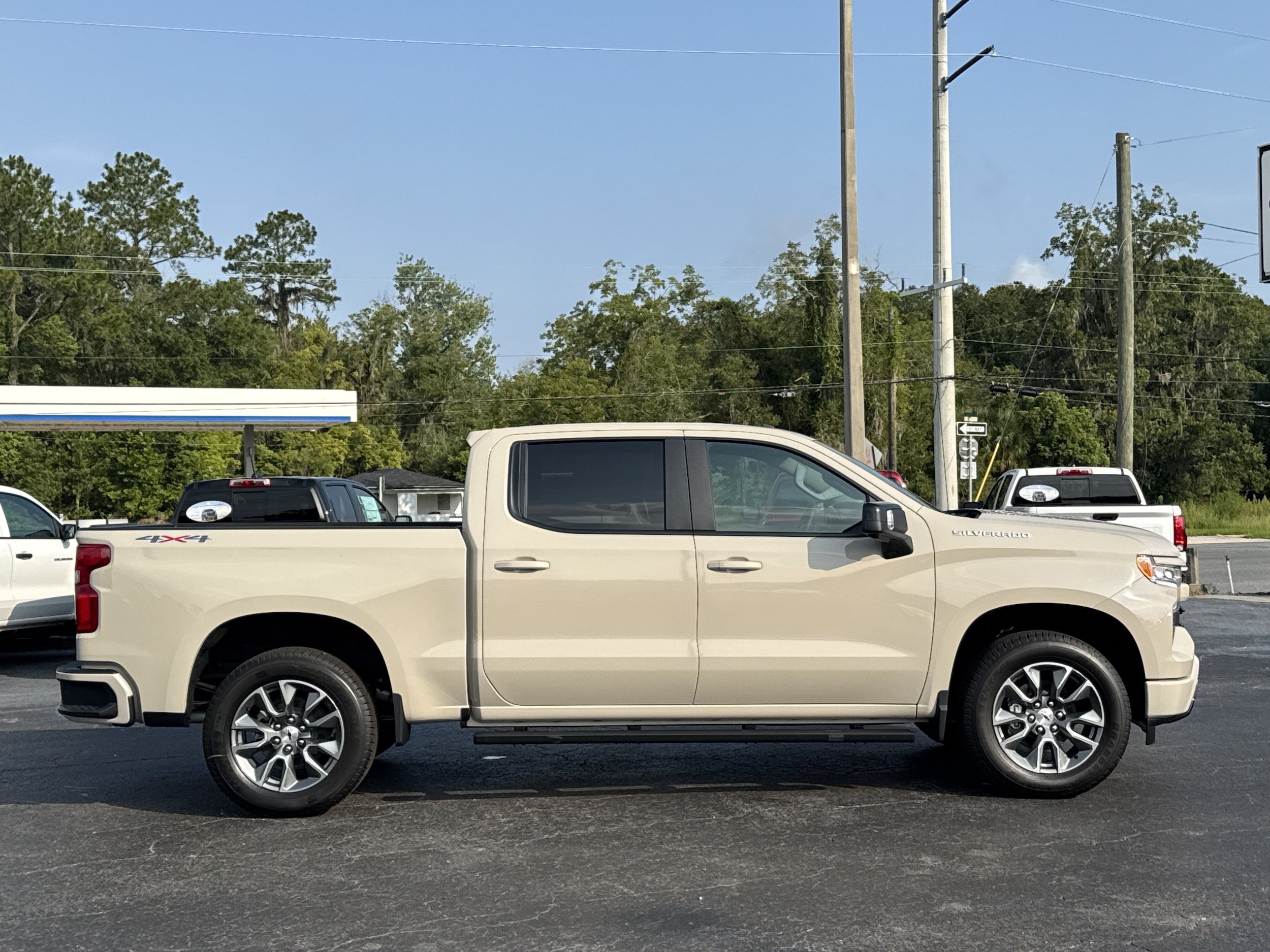 New 2026 Chevrolet Silverado 1500 RST w/ RST All Star Premium Package AWD/4WD image 9