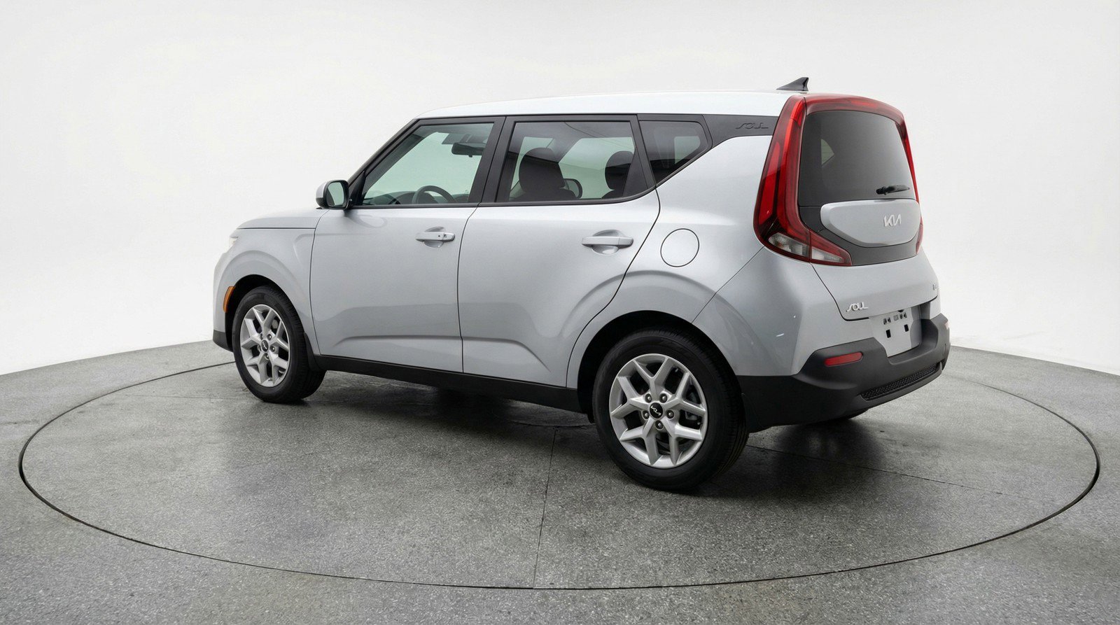 Used 2025 Kia Soul LX w/ LX Technology Package FWD image 6