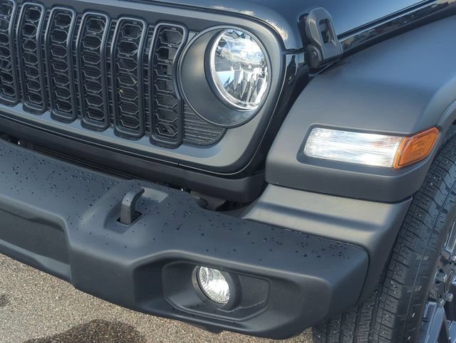 Used 2025 Jeep Wrangler Unlimited Sport AWD/4WD image 9