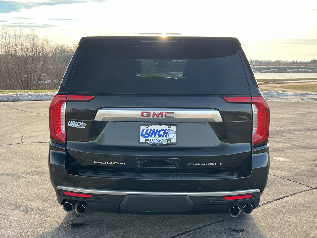 Used 2023 GMC Yukon XL Denali image 3