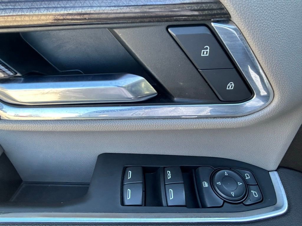 Used 2024 Chevrolet Silverado 3500 LT image 28