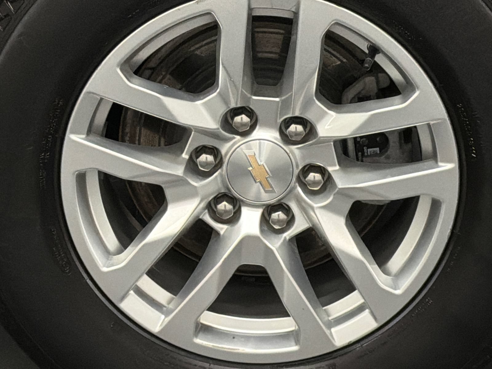 Used 2023 Chevrolet Tahoe LS AWD/4WD image 5