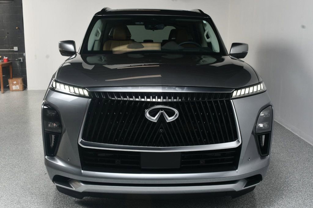 Used 2025 INFINITI QX80 Sensory image 17