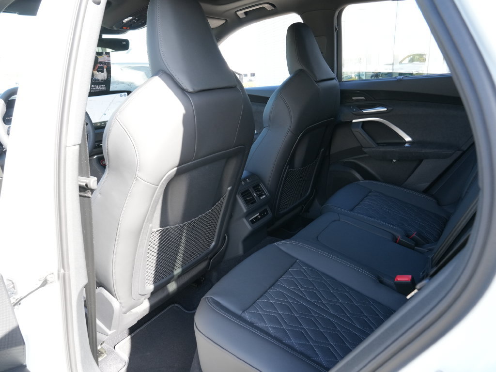 New 2026 Audi SQ5 Prestige AWD/4WD image 15
