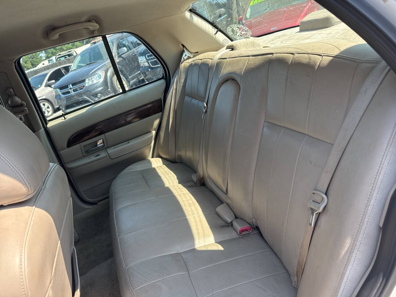 Used 2011 Mercury Grand Marquis LS RWD image 11
