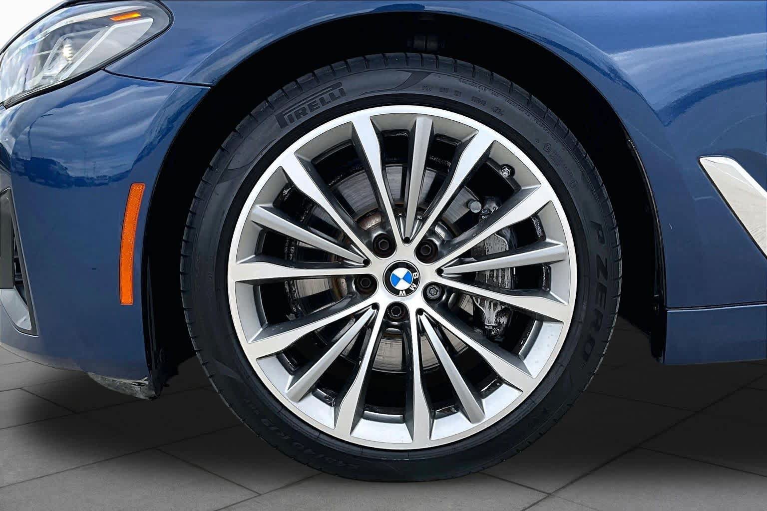 Used 2023 BMW 530i w/ Convenience Package RWD image 11