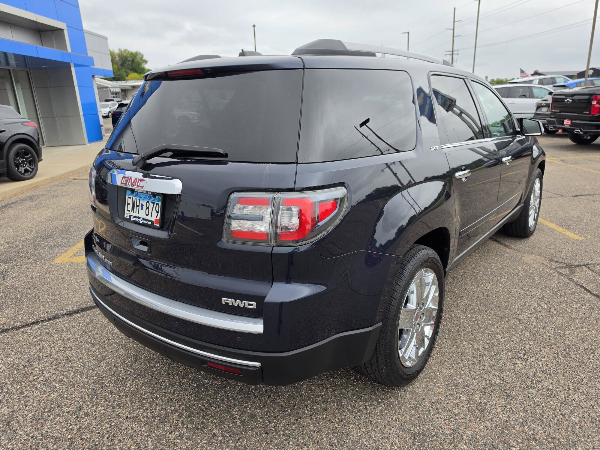 Used 2017 GMC Acadia Limited SLT AWD/4WD image 9