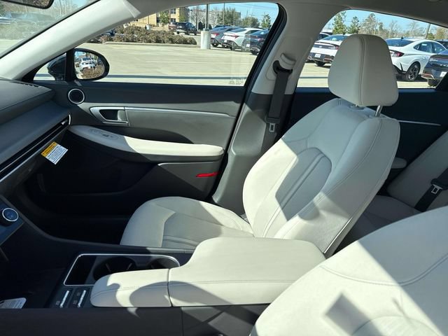 New 2026 Hyundai Sonata SEL FWD image 19