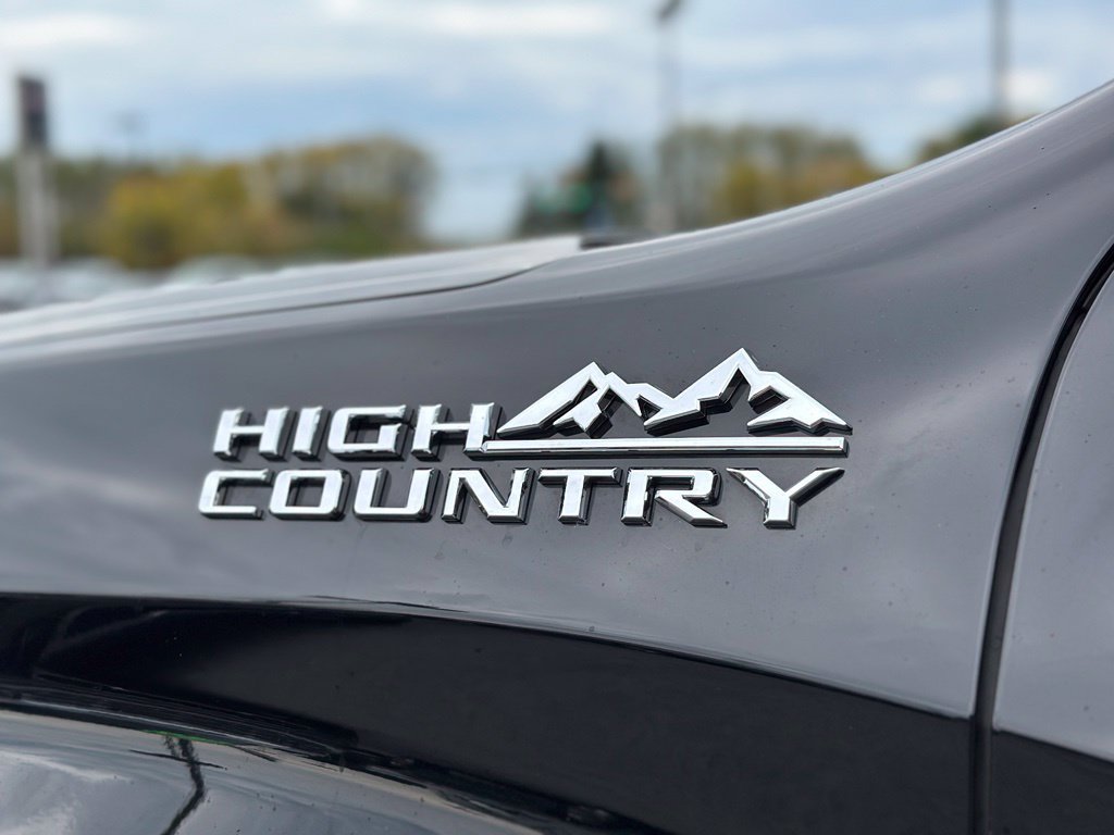 Used 2019 Chevrolet Silverado 1500 High Country w/ Technology Package AWD/4WD image 45