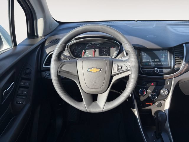 Used 2017 Chevrolet Trax LS FWD image 12