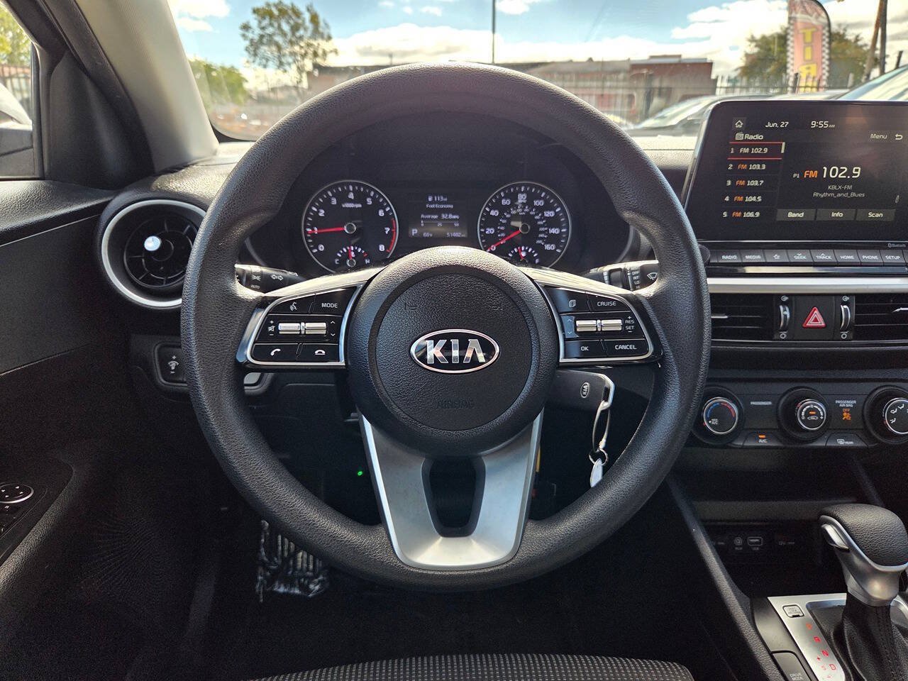 Used 2020 Kia Forte LXS FWD image 9