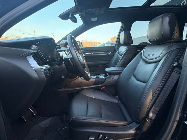 Used 2025 Cadillac XT6 Sport image 19