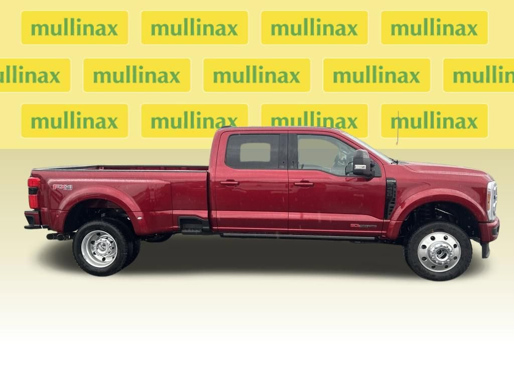 New 2026 Ford F450 Platinum w/ FX4 Off-Road Package image 2