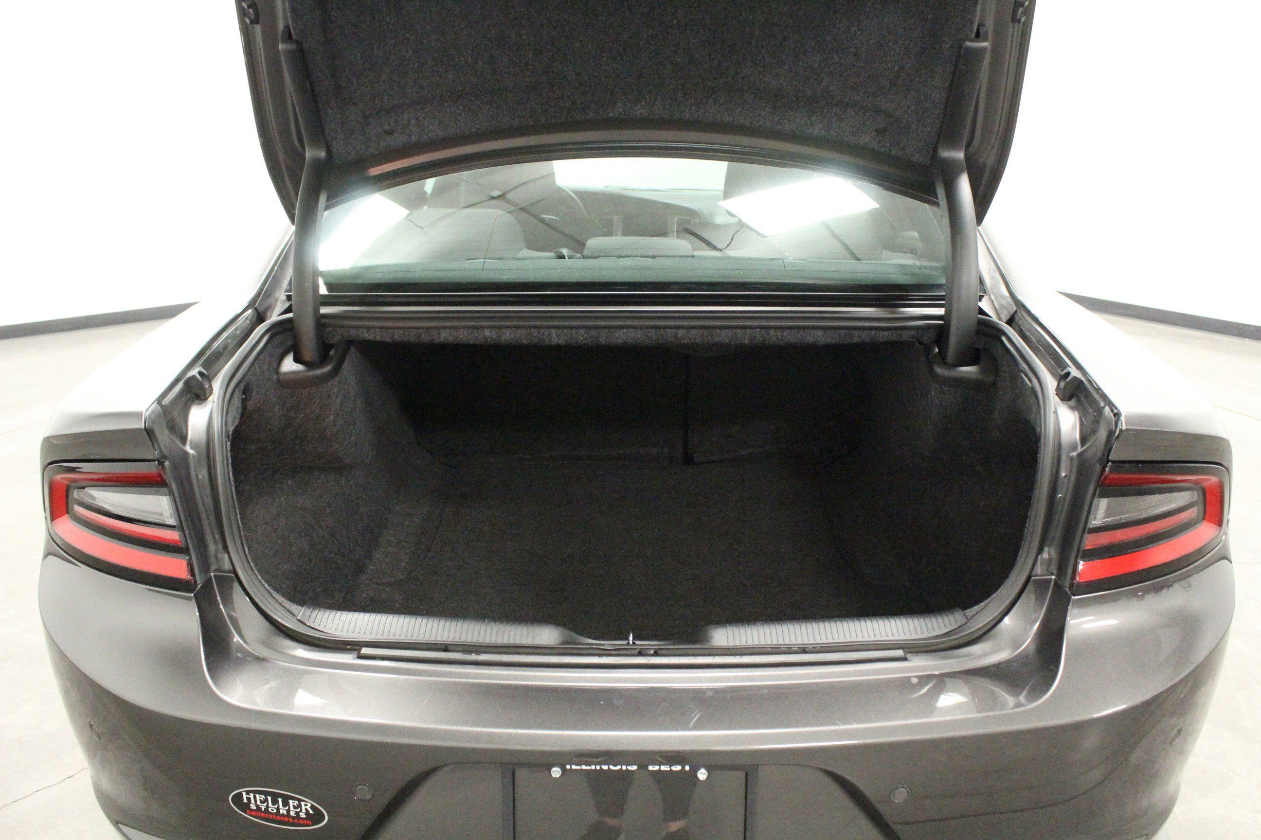 Used 2023 Dodge Charger SXT w/ Cold Weather Package RWD image 11