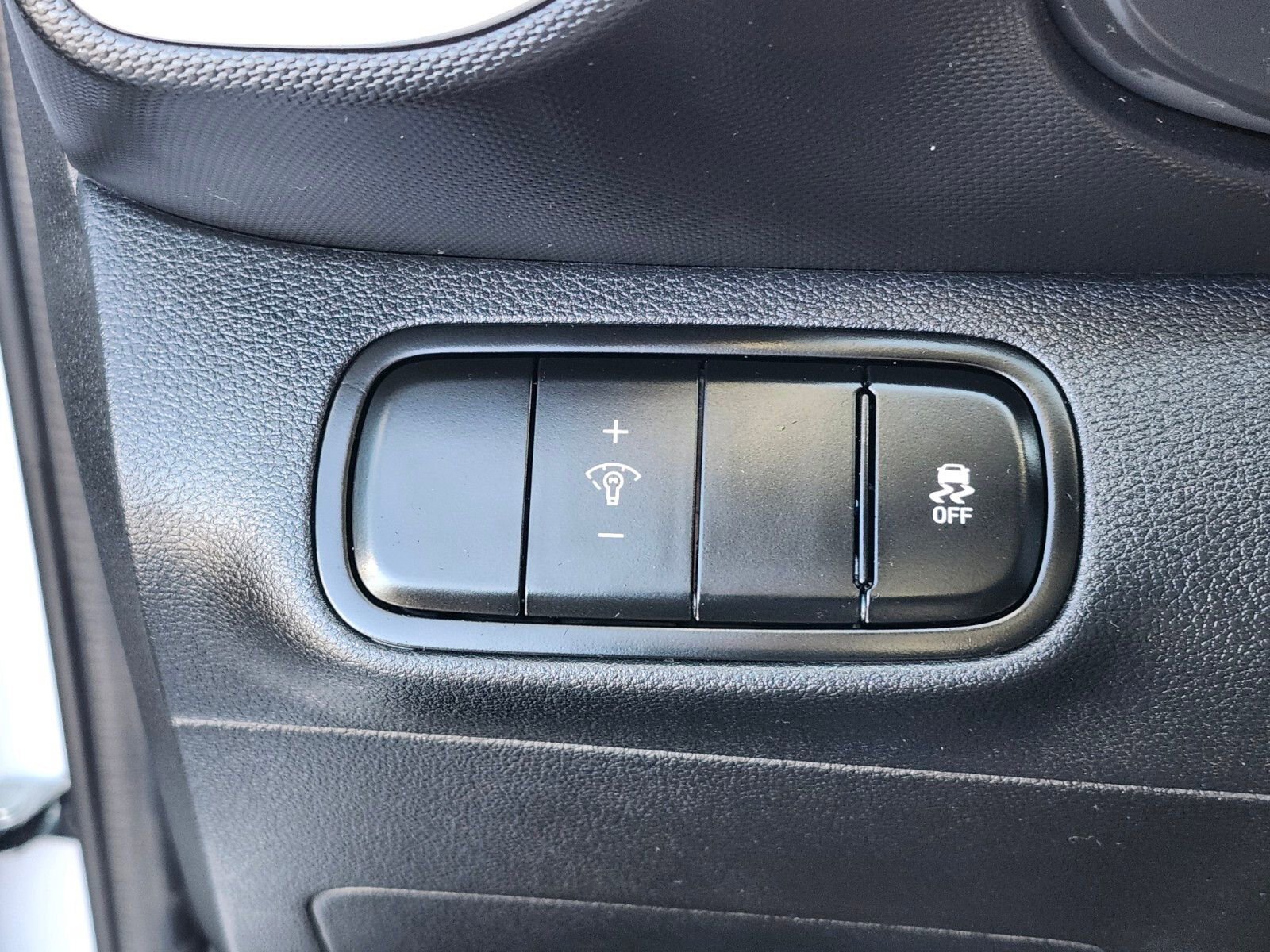 Certified 2026 Hyundai Venue SE image 23