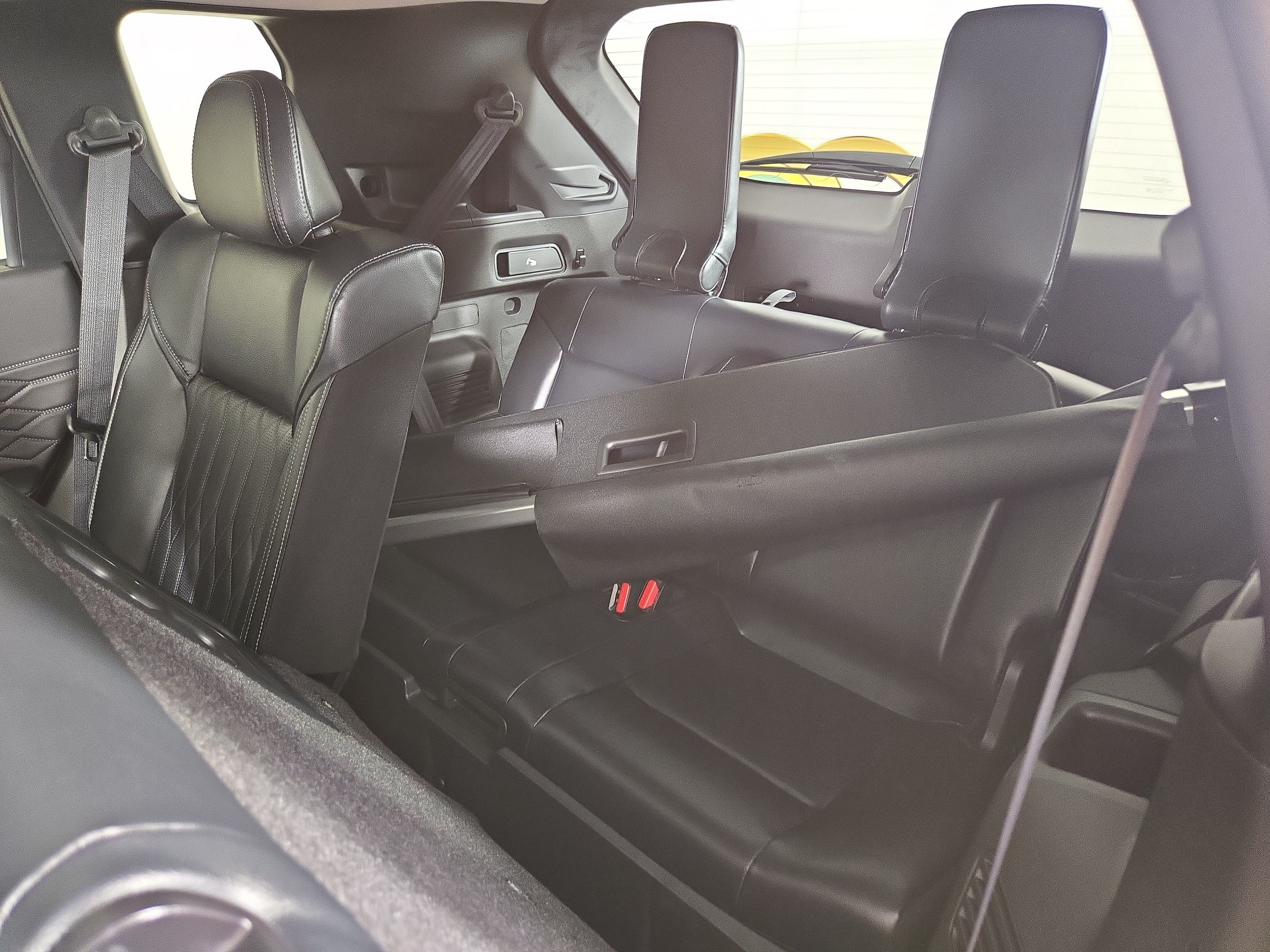 New 2026 Mitsubishi Outlander SEL FWD image 12