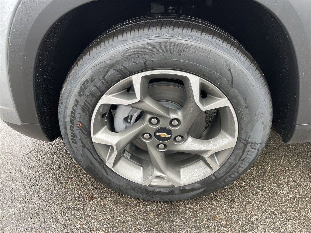 New 2026 Chevrolet Trax LT w/ Driver Confidence Package image 10