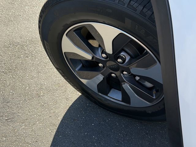 Used 2023 Jeep Grand Cherokee 4WD 4xe image 10