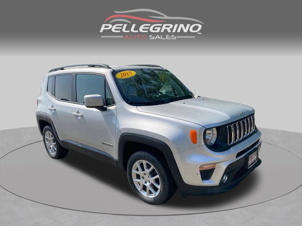 Used 2019 Jeep Renegade Latitude w/ Cold Weather Group AWD/4WD image 9