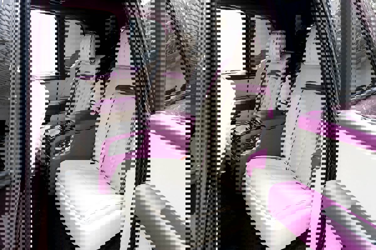 Used 2023 Rolls-Royce Cullinan Black Badge w/ Dark Exterior Package image 45