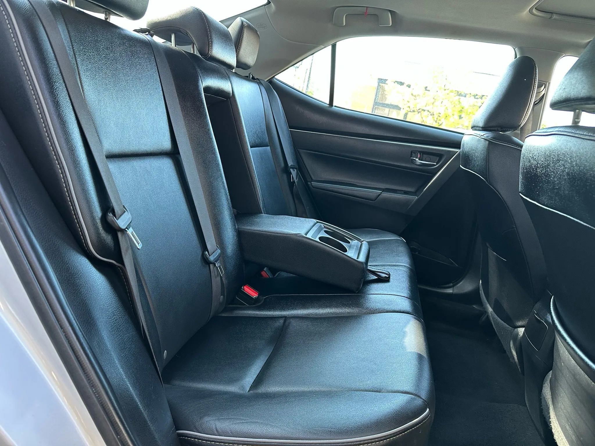 Used 2017 Toyota Corolla XLE w/ Carpet Mat Package (TMS) image 13