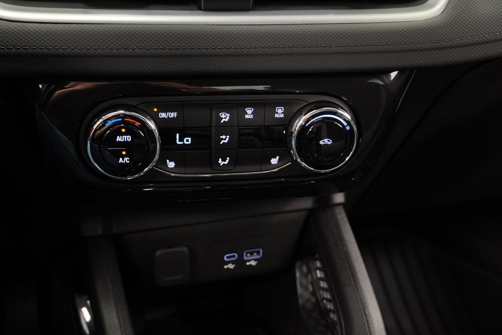 New 2026 Chevrolet TrailBlazer LT w/ Convenience Package AWD/4WD image 18