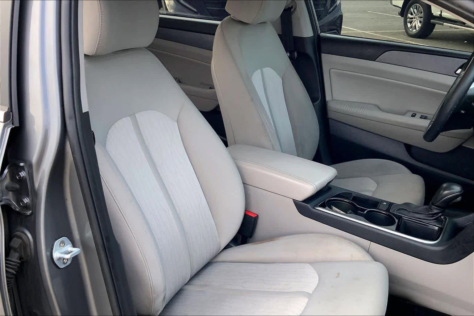 Used 2018 Hyundai Sonata SE FWD image 9