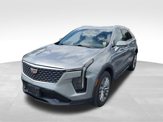 Used 2024 Cadillac XT4 Premium Luxury image 8