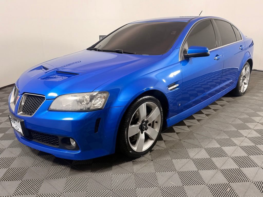 Used 2009 Pontiac G8 GT w/ Premium Package RWD image 2