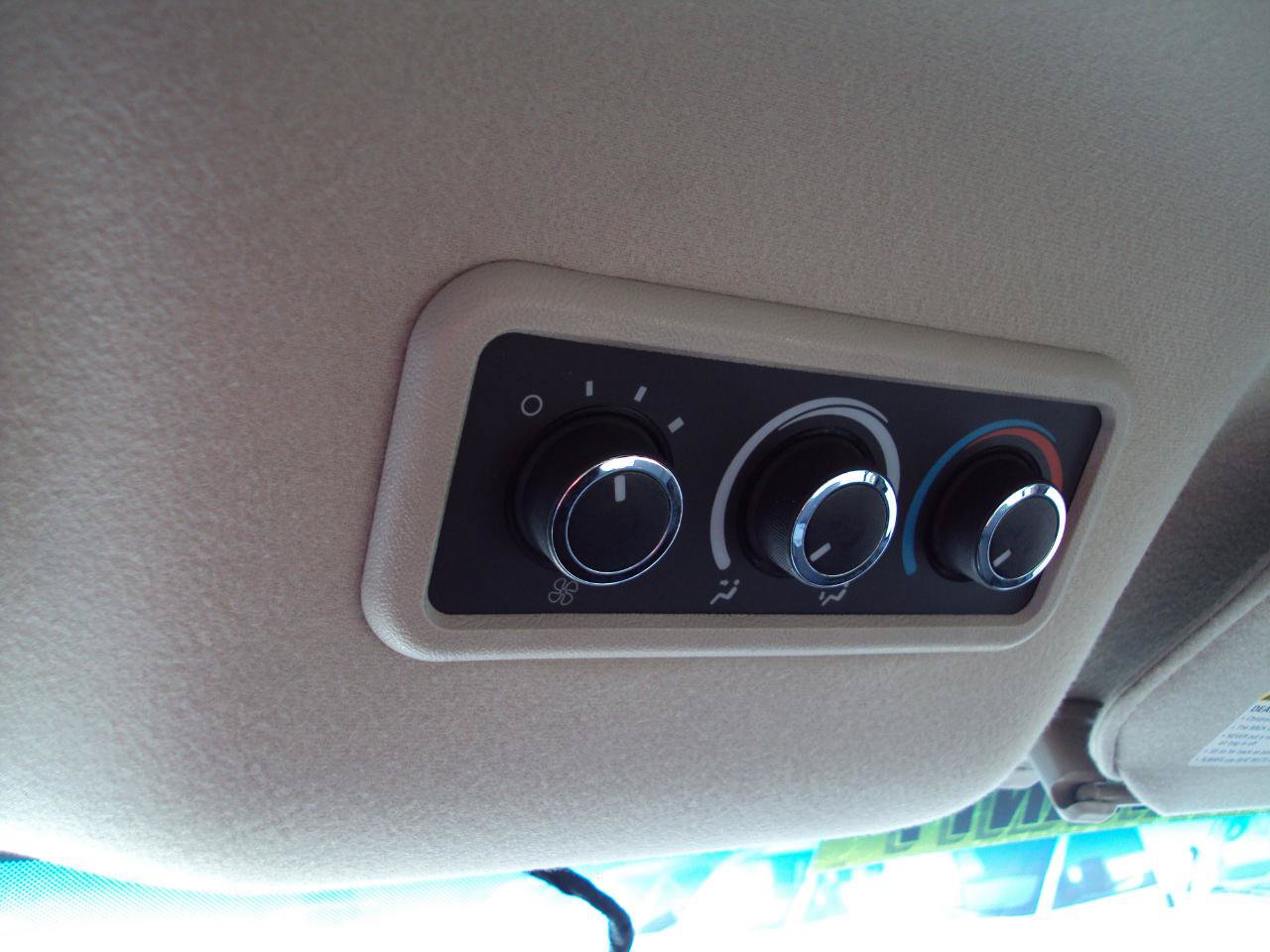 Used 2017 Chevrolet Express 3500 LT w/ LT Preferred Equipment Group RWD image 25